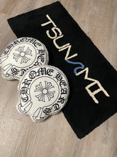 Cargar imagen en el visor de la galería, Tsunami Pure Chrome Pillow