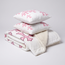 Cargar imagen en el visor de la galería, Chrome Crosses Blanket - Rose