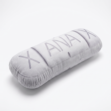 Cargar imagen en el visor de la galería, Lifesize Xanax Pillow