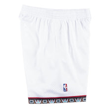Load image into Gallery viewer, Vancouver Grizzlies 1998-99 Mitchell & Ness White Swingman Shorts