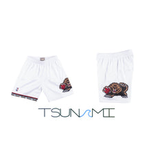 Load image into Gallery viewer, Vancouver Grizzlies 1998-99 Mitchell & Ness White Swingman Shorts
