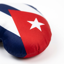 Cargar imagen en el visor de la galería, Cuba Heart Shape Pillow
