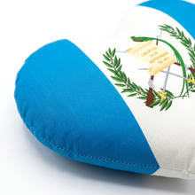 Cargar imagen en el visor de la galería, Guatemala Heart Shape Pillow
