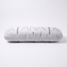 Cargar imagen en el visor de la galería, Lifesize Xanax Pillow
