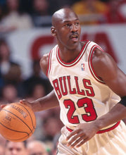 Cargar imagen en el visor de la galería, Michael Jordan Chicago Bulls 97-98  Classics Jersey
