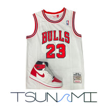 Cargar imagen en el visor de la galería, Michael Jordan Chicago Bulls 97-98  Classics Jersey
